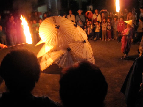 傘焼き神事